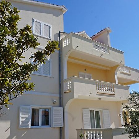 Apartments Sandra Sukošan Eksteriør bilde